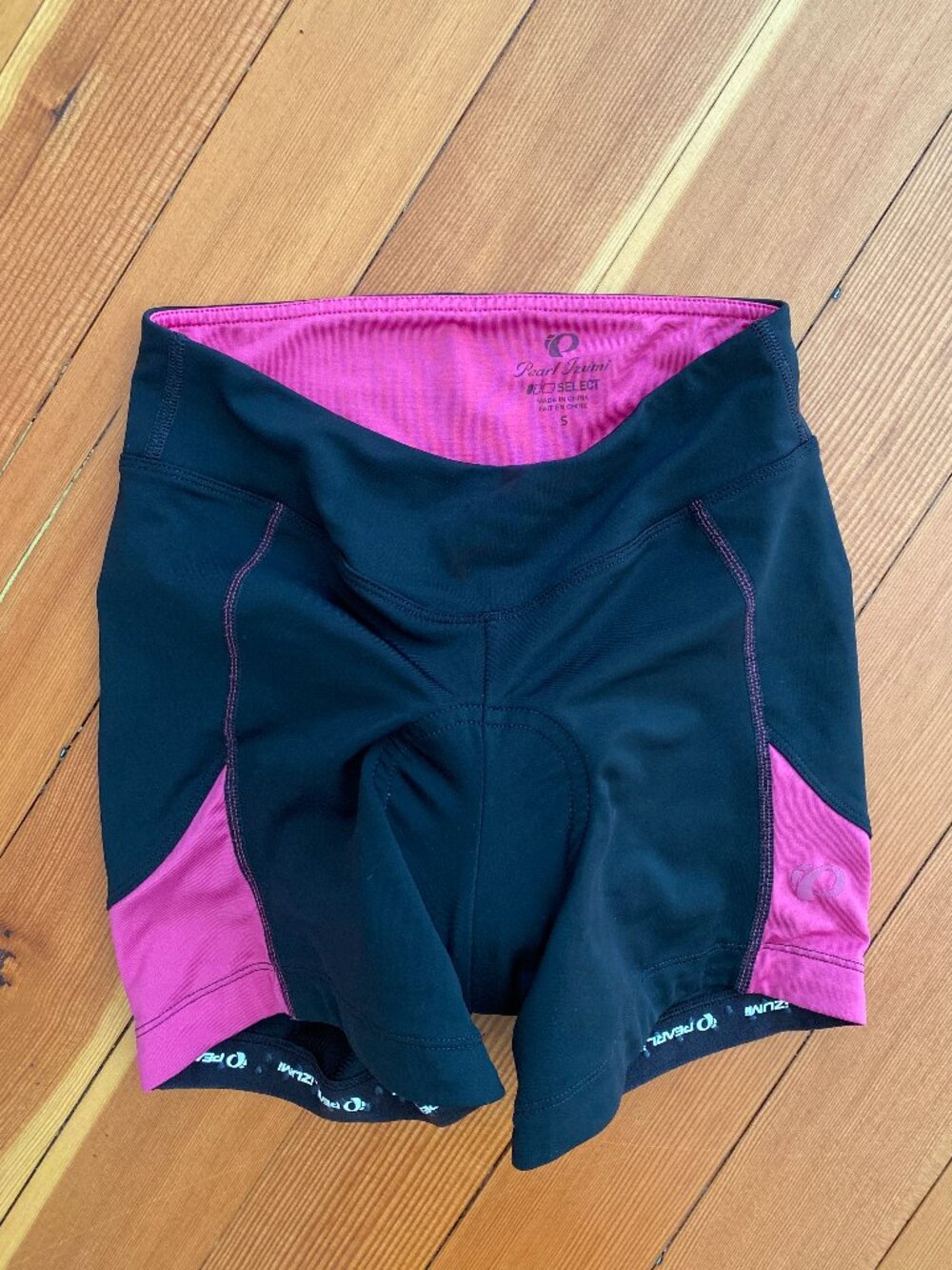 Pearl Izumi 5" Bike Shorts - Black and Pink - Size Small
